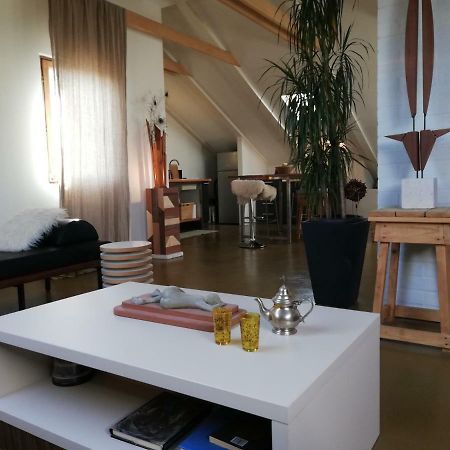 Naiadi Loft Apartment เนเรซีน ภายนอก รูปภาพ