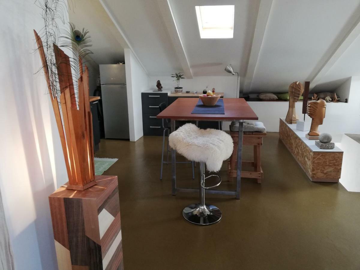 Naiadi Loft Apartment เนเรซีน ภายนอก รูปภาพ