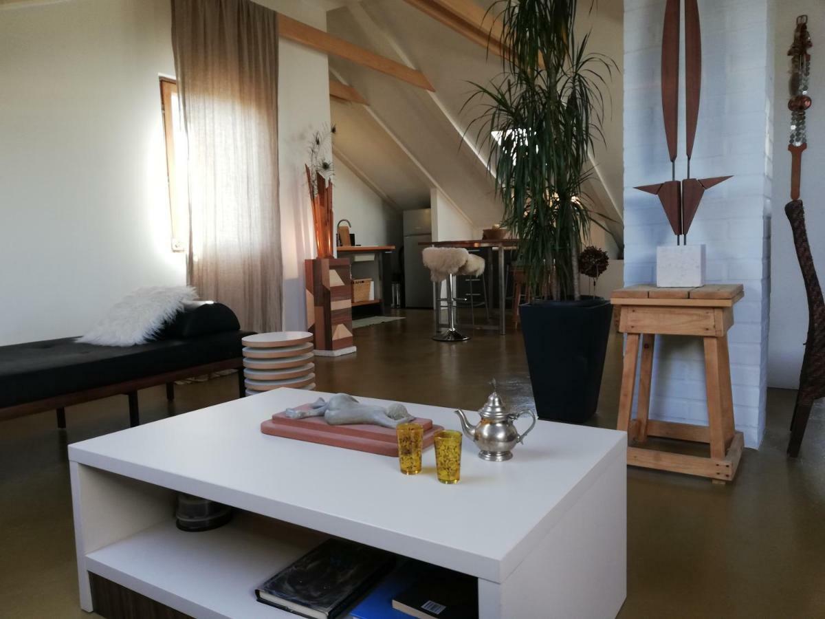 Naiadi Loft Apartment เนเรซีน ภายนอก รูปภาพ