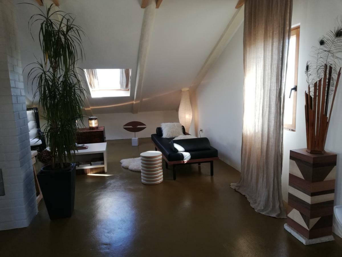 Naiadi Loft Apartment เนเรซีน ภายนอก รูปภาพ