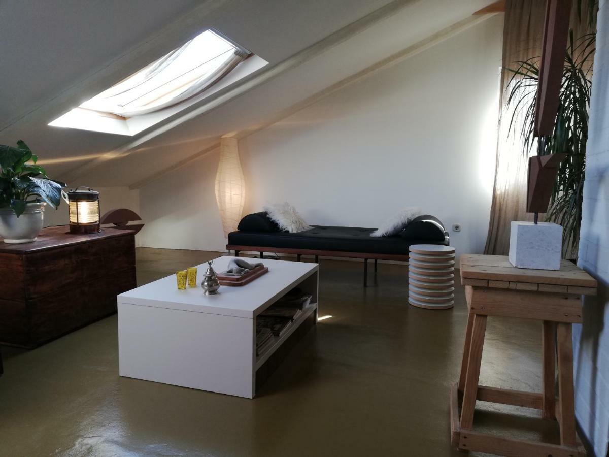 Naiadi Loft Apartment เนเรซีน ภายนอก รูปภาพ